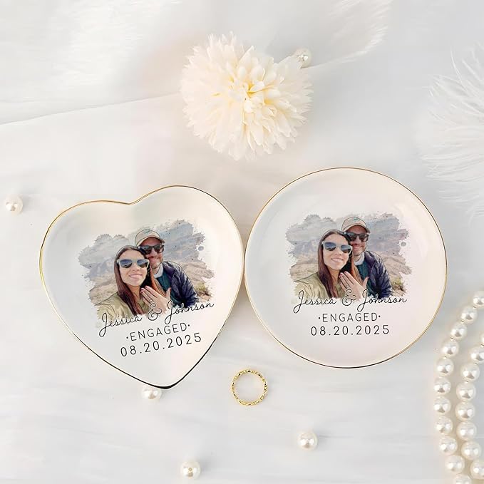 Personalized Couple Portrait Photo Ring Dish Engagement Gift, Ring Holder Dish Wedding Gift, Trinket Dish for Bride Wife, Jewelry Tray Gifts for Newly Engaged Couple Anniversary