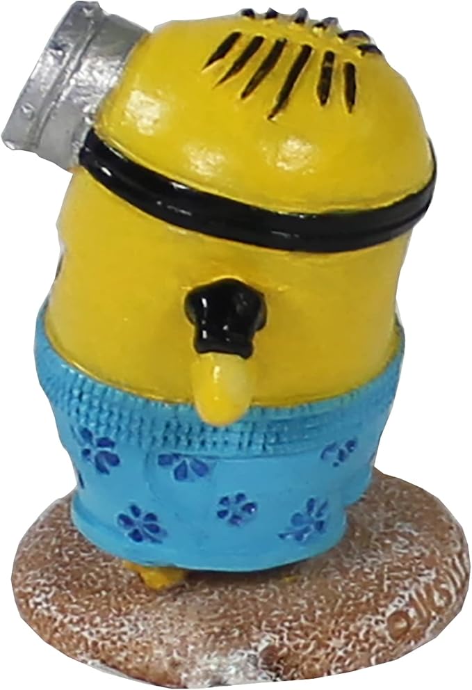 Penn-Plax Minions Officially Licensed 3-Piece Aquarium Ornament Bundle – Includes Kevin, Stuart, and Bob – Beach Themed – Small