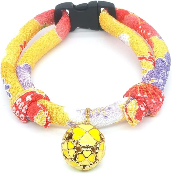 PetSoKoo Four-Leaf Clover Cat Collar with Bell Breakaway Buckle. Japanese Chirimen,Cute Kitten Collar for Girl Boy Cat