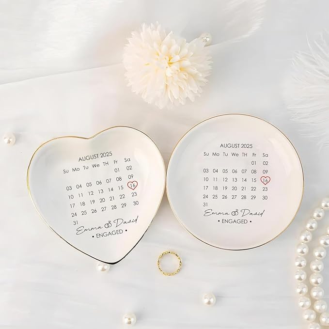 Custom Date Calendar Ring Dish Engagement Gift, Announcement Engaged Trinker Holder, Jewelry Tray Gifts for Newly Engaged Couple, Anniversary Wedding Gift for Her Bride Friend