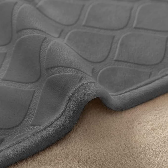 fuguitex Waterproof Dog Blanket Bed Cover Dog Crystal Velvet Moroccan Fuzzy Cozy Plush Pet Blanket Throw Blanket for Couch Sofa(40 * 60 inch, Dark Grey+Beige)