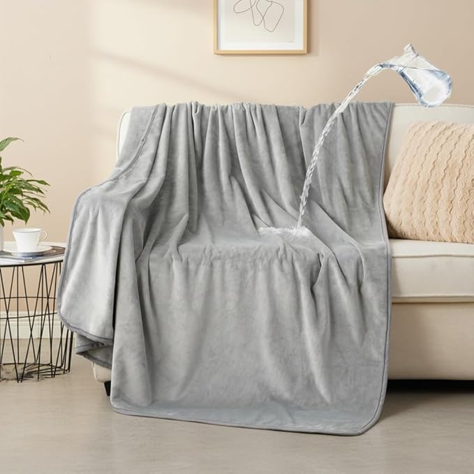 Waterproof Dog Blankets Light Grey, 30"x40" Cat Blanket for Indoor Cats, Soft Fluffy Sofa Car Bed Protector, Reversible Leakproof Flannel Puppy Blanket for Small Medium Dogs