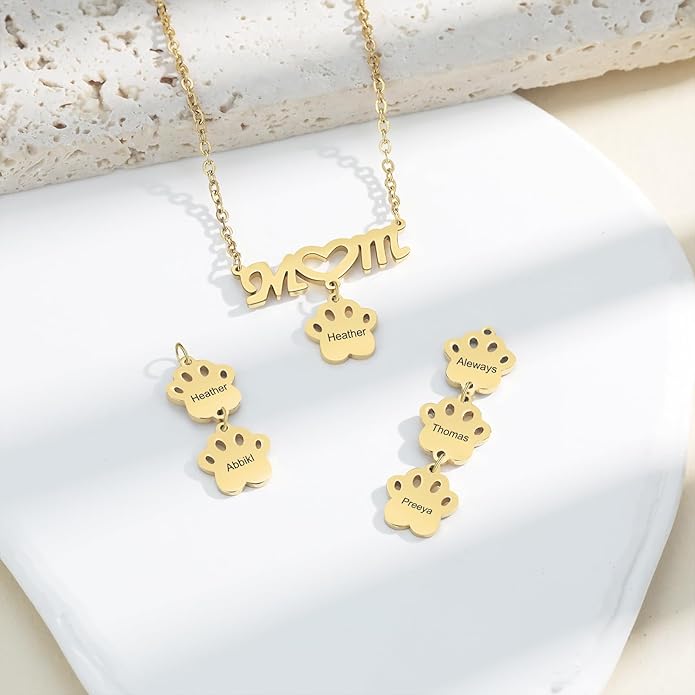 Personalized Cute Dog Cat Paw Name Necklace Forever Love Custom Heart Pendant Pet Name Necklace Gift for Pet Lovers