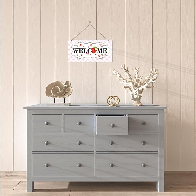 Welcome Sign for Front Door, Welcome Decor Wooden Hanging Sign for Girl Room Decor, Strawberry Pattern Wooden Hanging Signs, Cute Girl Style Front Door Decoration 13.8X6.9 inches