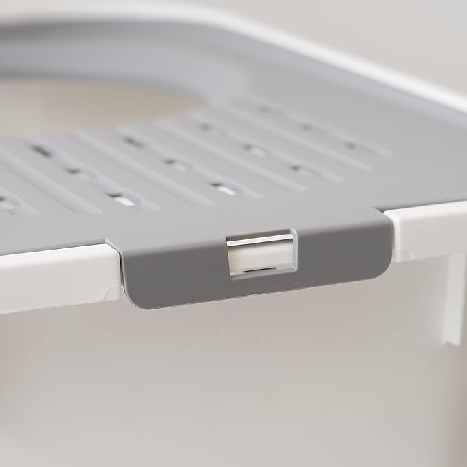 IRIS USA Cat Litter Box, Large Cat Box Enclosure, Top Entry with Litter Catching Lid, Enclosed with Scoop, White/Gray
