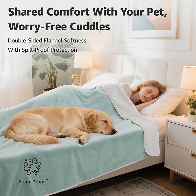 LOOBANI Waterproof Blanket for Bed: Reversible Soft Flannel King Size Bed Blanket 85" x 108", Waterproof Dog Blankets for Large Dogs, Spill-Proof Cover for Furniture Protection, Movie Time, Green