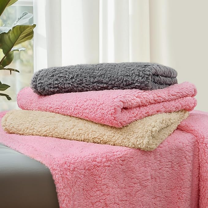 Luciphia Waterproof Pet Blanket for Medium Large Dogs Soft Cat Sherpa Calming Thick Cover Leakproof Cozy Puppy Sofa Bed Car Couch Protector(Beige,41x31 inches)