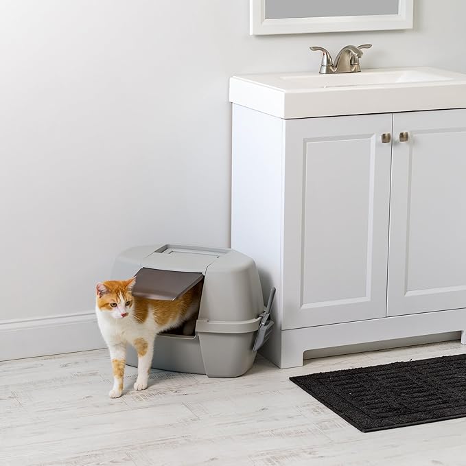 IRIS USA Corner Cat Litter Box Enclosed with Scoop - Privacy and Easy Access for Cleaning, Odor Defensive Hooded Litter Tray, Sturdy Stain Resisting Plastic, Fits in Most Corners, Gray