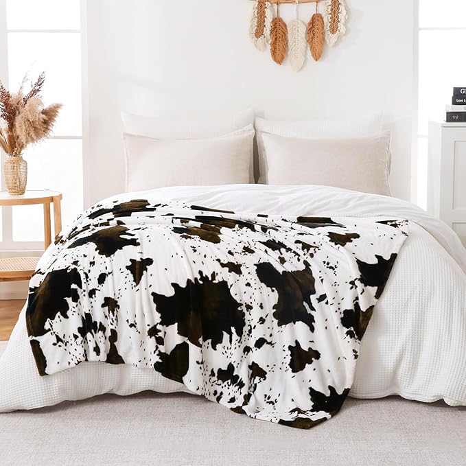 Bnuitland Cow Printed Fleece Flannel Throw Blanket, 300 GSM Double Sided Fuzzy Fluffy Blanket for Bed Sofa Couch Travel, Super Soft Lightweight for Adults and Kids, 60×80 inch
