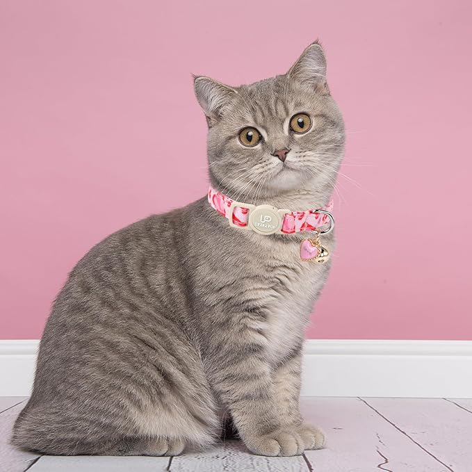 Cat Collar, 2Pack Valentine's Day Kitten Collars Cute Breakaway Cat Collar with Bell, Red Love Heart Pink Hearts Kitty Collars Adjustable Size for Girl and Boy Cats