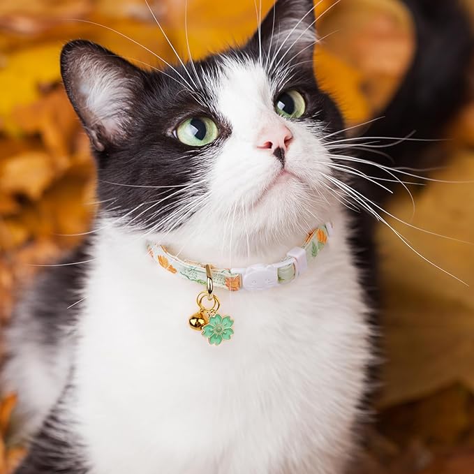 2 Pack Cotton Breakaway Cat Collar Beige and Green Flowers Pendant Cute Kitten Cat Collar with Bell