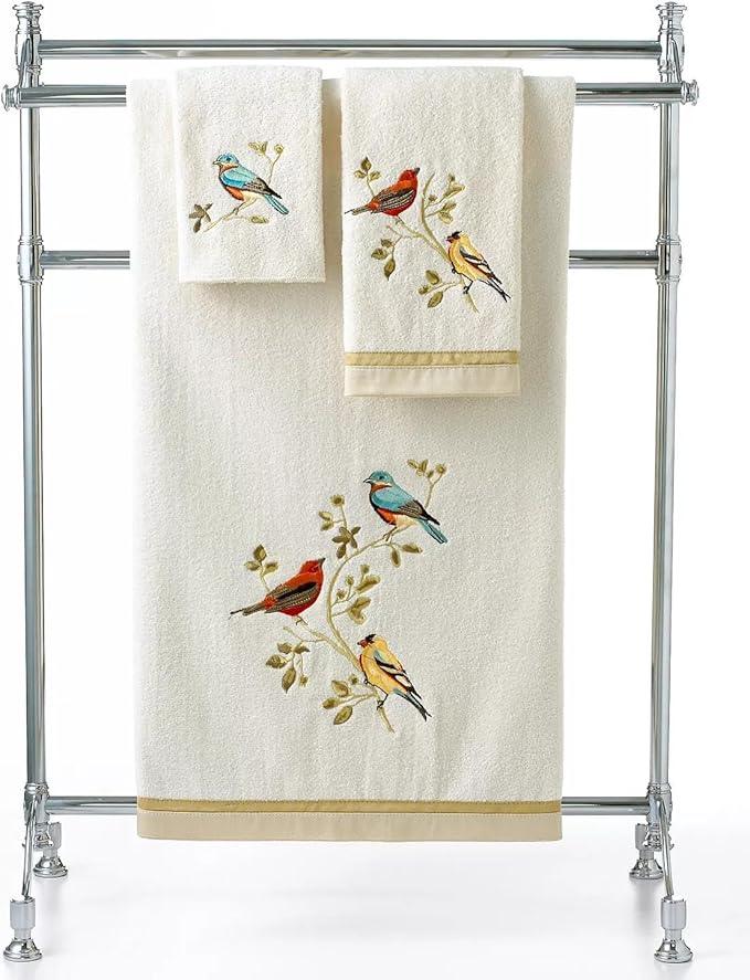 Avanti Linens - Fingertip Towel, Soft & Absorbent, Nature Isnpired Bathroom Decor (Gilded Birds Collection)