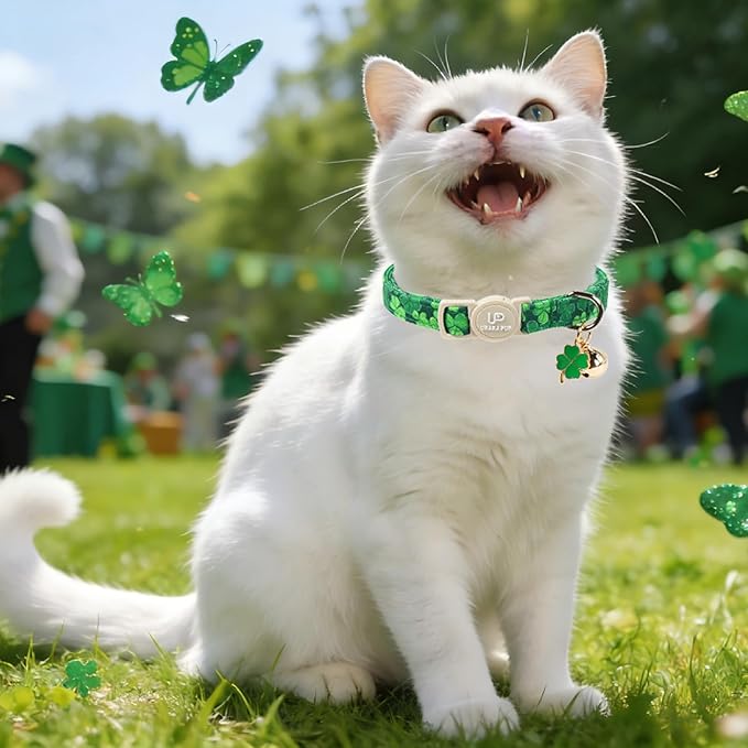 Cat Collar,2Pack St.Patrick's Day Cat Collars Cute Breakaway Kitty Collars,Spring Green Shamrock Cat Collar with Bell, Lucky Clover Kitten Collars with Safety Buckle for Girl & Boy Cats
