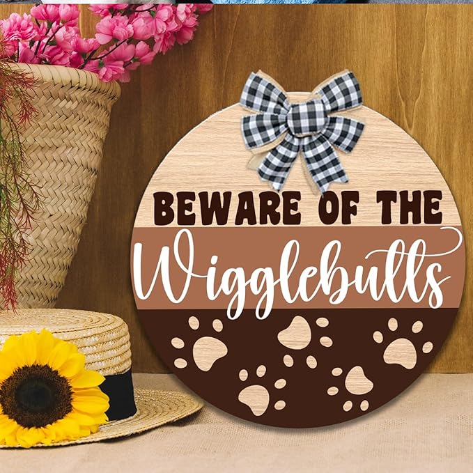 Beware of The Wigglebutts Front Door Sign,Beware of the Wiggle Butts Sign,Farmhouse Dog Wall Decor Hanging Wooden Sign for Pet Shop Decor