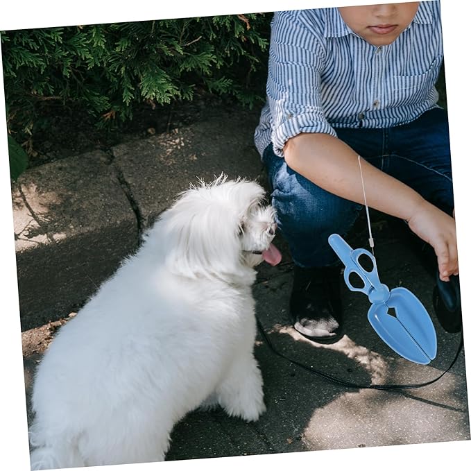Portable Scissors Shape Dog Pooper Scooper with High-Tension Springs Small Lightweight Pet Waste Picker for Indoor Outdoor Use Plastic Poop Scoop Tool for Dogs Cats Puppies