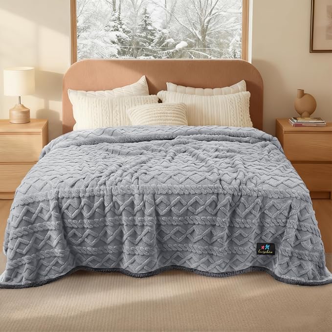 Luciphia Waterproof Pet Blanket, Liquid Pee Proof Dog Blanket for Sofa Bed Couch, Reversible Sherpa Fleece Furniture Protector Cover for Small Medium Large Dogs Cats, Light Grey Queen Size（90" x 82"）