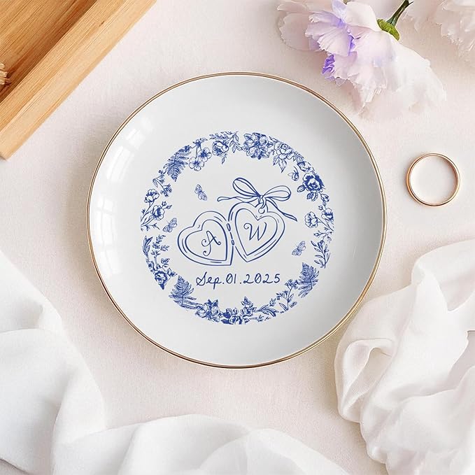 Personalized Ring Dish Engagement Gift, Engaged Ring Holder, Custom Wedding Jewelry Dish, Jewelry Tray Gifts for Newly Engaged Couple, Sentimental Gift for Her Bride Wife Bestie
