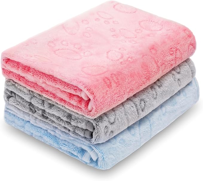 LeapSheep Pet Blankets for Dogs Cats - 3Pack Heart Pattern Super Soft Fluffy Dog Blankets for Small Medium Large Doggy Kitten (Light, Small)