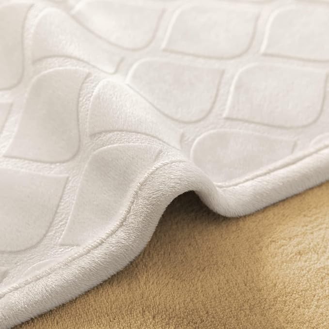 fuguitex Waterproof Dog Blanket Bed Cover Dog Crystal Velvet Moroccan Fuzzy Cozy Plush Pet Blanket Throw Blanket for Couch Sofa(52 * 82 inch, Cream+Sand)