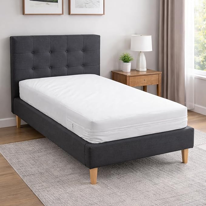 DMI Waterproof Mattress Protector and Mattress Cover, Encased Zippered Fit, Full, Packaging may vary