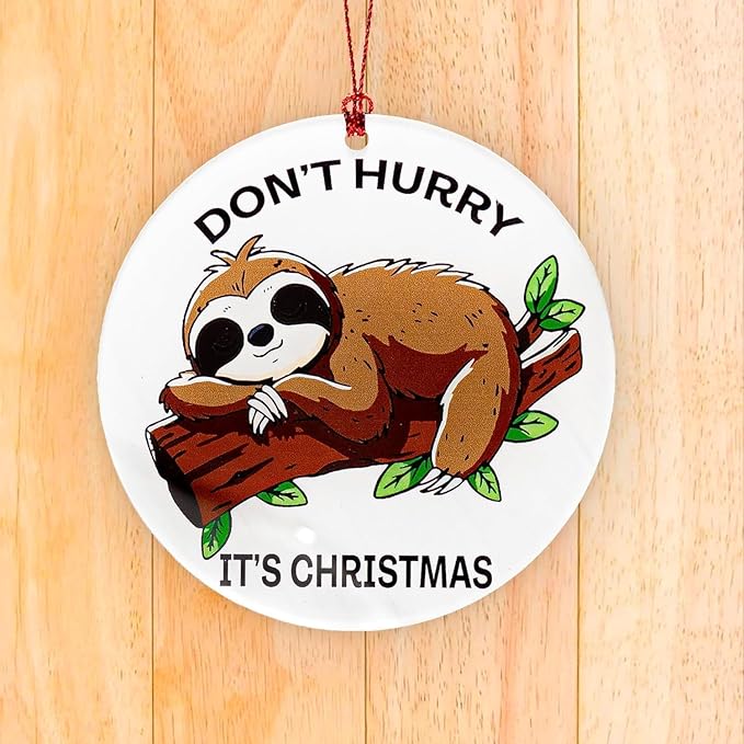 Sloth Ornament, Sloth Gifts for Women, Christmas Ornament 2025 Funny Lazy Animal Christmas Decoration, Cute Woodland Ornament for Tree, Unique Animal Lovers Gift, Relaxed Holiday Decor Idea