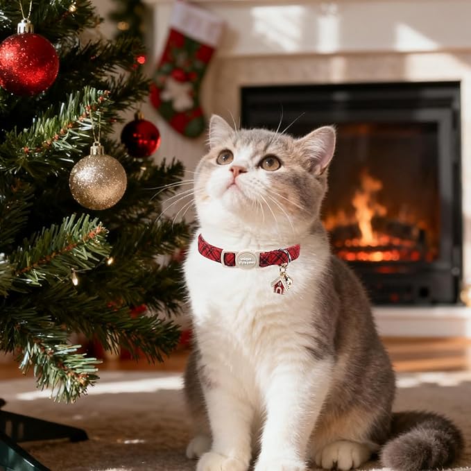 Unique Style Paws Kitten Collars,Cute Cats Collar with Bell,Kitten Collar Breakaway Buckle with Red Green Pattern,Adjustable Cat Collars,Ideal Gift for Boy Girl Cats