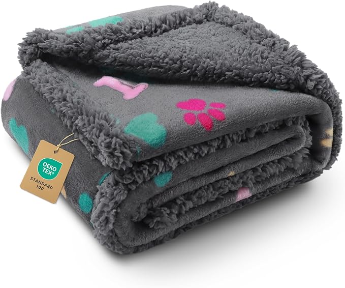 Luciphia Waterproof Pet Blankets for Couch Sofa Bed Cover Cat Liquid Pee Proof Washable Soft Fluffy Large Dog Blanket Reversible Furniture Protection Puppy Grey Bone Thicken Small（40" x 28"）