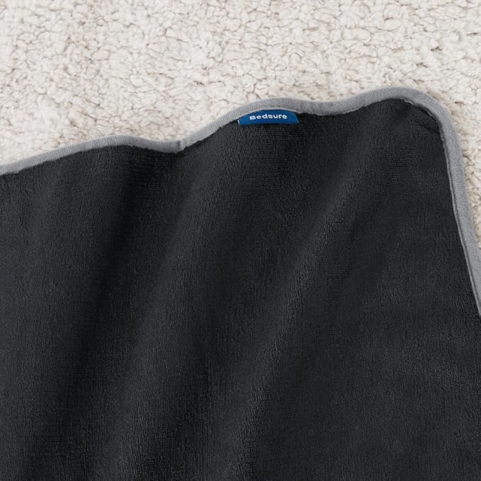 Bedsure Waterproof Blanket for Bed - Sherpa Fleece Waterproof Dog Blankets for Large Dogs, Pet Blankets for Bed/Couch/Dog Crate, Soft Plush Reversible Furniture Protector, Queen Size, 90"x86", Black