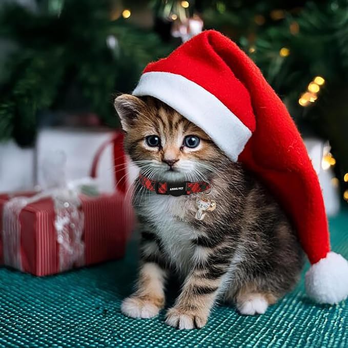 ARING PET 2 Pack Christmas Cat Collars-Cute Cat Collar Breakaway with Bell&Pendant, Adjustable Christmas Plaid Kitten Collars with Safety Buckle for Girl and Boy Cats