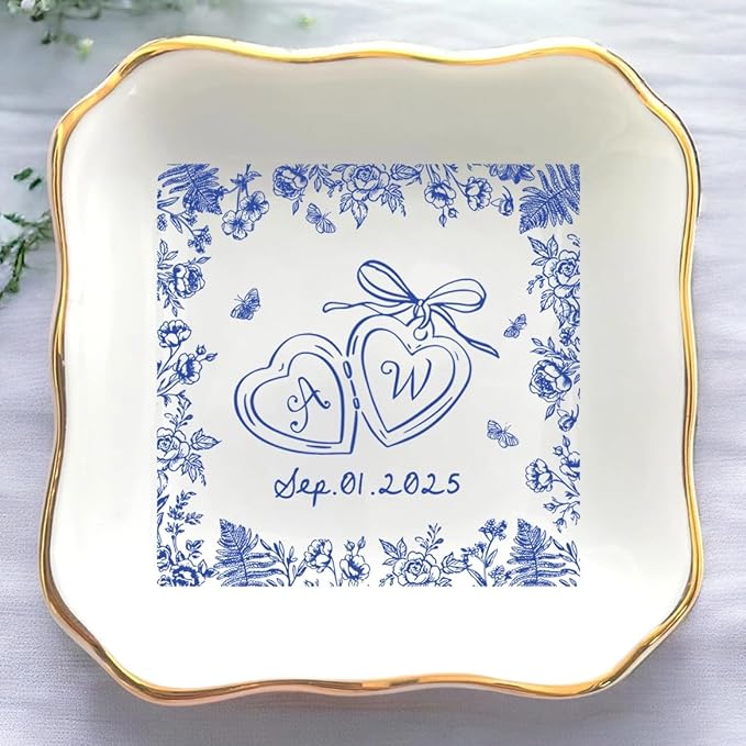Personalized Ring Dish Engagement Gift, Engaged Ring Holder, Custom Wedding Jewelry Dish, Jewelry Tray Gifts for Newly Engaged Couple, Sentimental Gift for Her Bride Wife Bestie