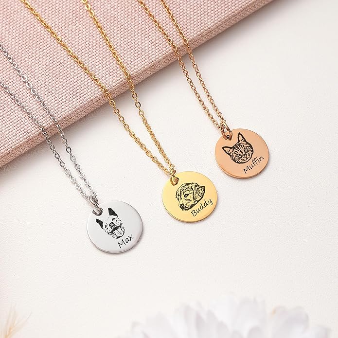 Custom Pet Portrait Necklace with Photo & Name – Dog or Cat Memorial Jewelry for Women or Men, Personalized Engraved Round Disc for Cat Loss, Birthday Gifts for Pet Owners, Dog Moms & Animal Lovers