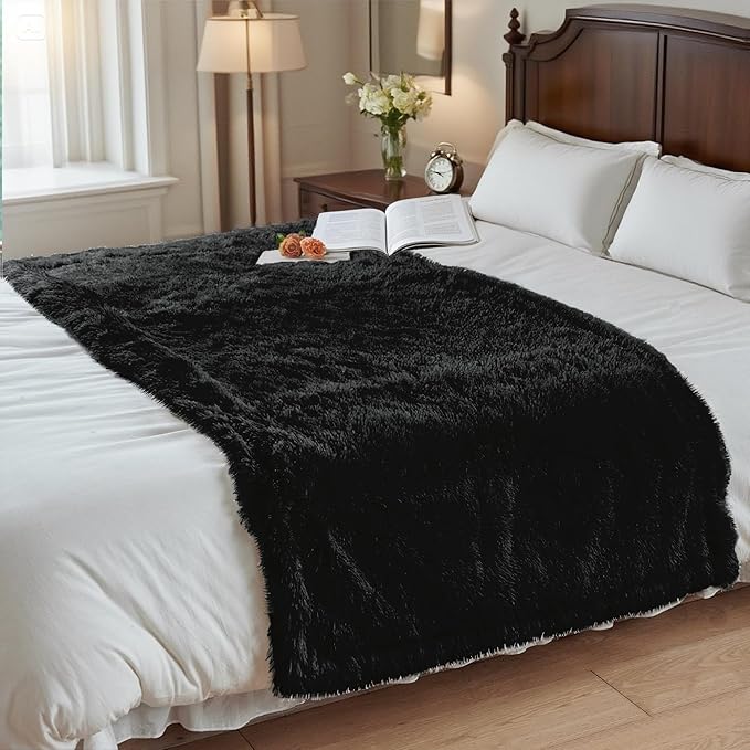 gogobunny Waterproof Dog Blanket for Couch & Furniture Protection - Super Soft Reversible Throw for Large Dogs & Cats, Calming Washable Fur & Sherpa Pet Blanket (33x77 Inch, Black)