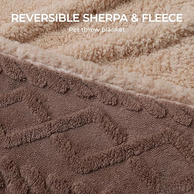 Luciphia Waterproof Pet Blanket, Liquid Pee Proof Dog Blankets for Sofa Bed Couch, Reversible Sherpa Fleece Furniture Protector Cover for Small Medium Large Dogs Cats,Khaki Small（40" x 28"）