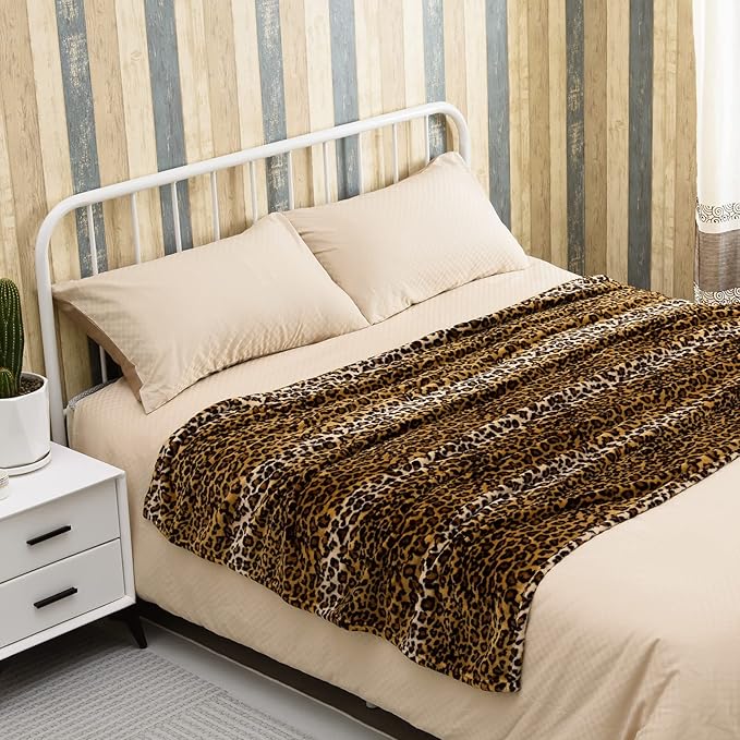 Bnuitland Leopard Print Fleece Flannel Throw Blanket, 300 GSM Double Sided Cheetah Print Blanket for Bed Sofa Couch Travel, Super Soft Fuzzy Fluffy Lightweight for Adults and Kids, 50×60 inch