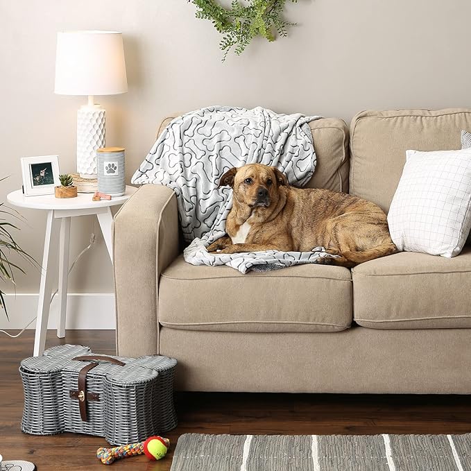 Bone Dry Embossed Bone Collection, Pet Blanket, 36x48, Black