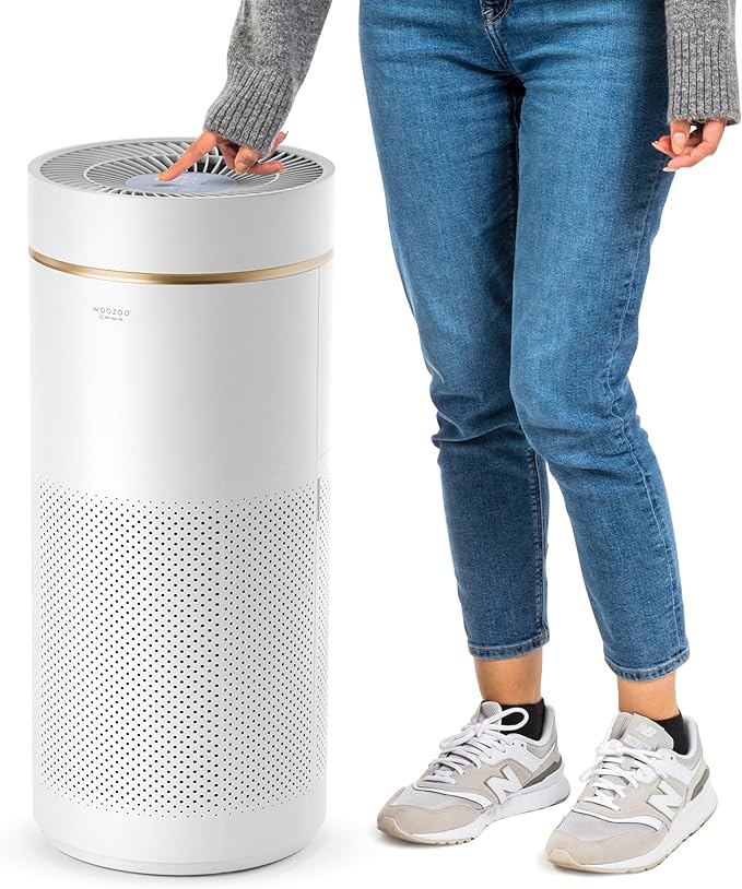 IRIS USA WOOZOO True HEPA Air Purifier, H13 filter removes 99.97% of particles, pollen, pet dander, smoke, and odors. Covers up to 1,558 ft², featuring auto mode, air quality indicator, and filtration