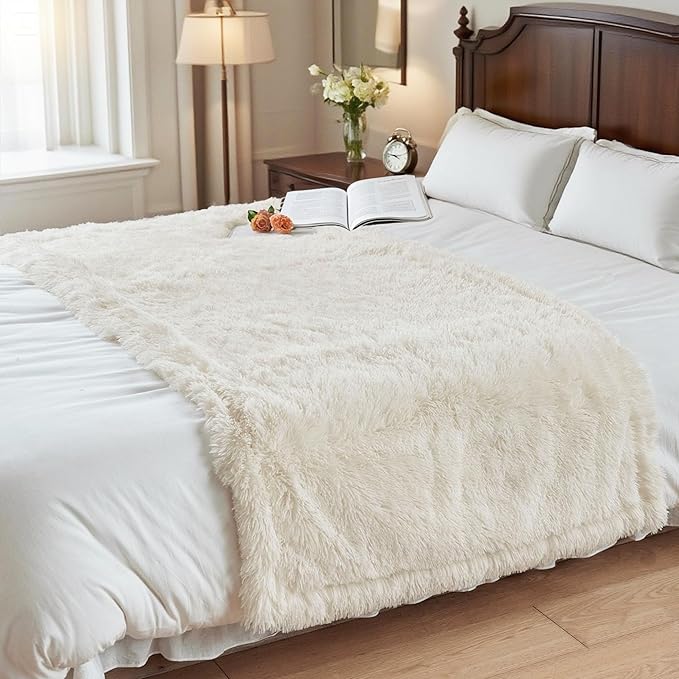 gogobunny Waterproof Dog Blanket for Couch & Furniture Protection - Super Soft Reversible Throw for Large Dogs & Cats, Calming Washable Fur & Sherpa Pet Blanket (33x77 Inch, Cream)