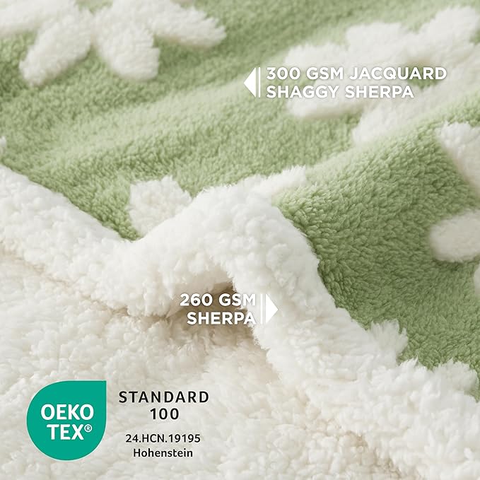 LE SURE Waterproof Dog Blanket for Large Dogs - Washable Double Sided Dog Blankets with Warm Jacquard Shag and Soft Sherpa Fleece, Pet Cat Blanket for Couch Protection, 3D Textured Cloud, Green