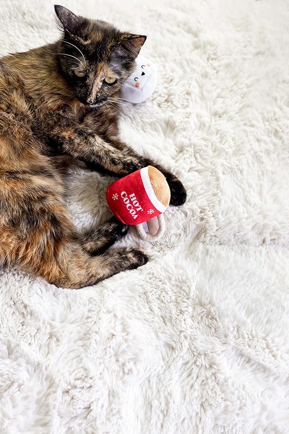 Pearhead Hot Cocoa Christmas Cat Toy Set, Holiday Pet Owner Gift, Holiday Must Have Accessories, Plush Rattle and Crinkle Holiday Cat Toys, Set of 2