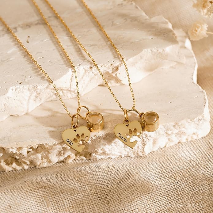 Personalized Cute Dog Cat Paw Name Necklace Forever Love Custom Heart Pendant Pet Name Necklace Gift for Pet Lovers