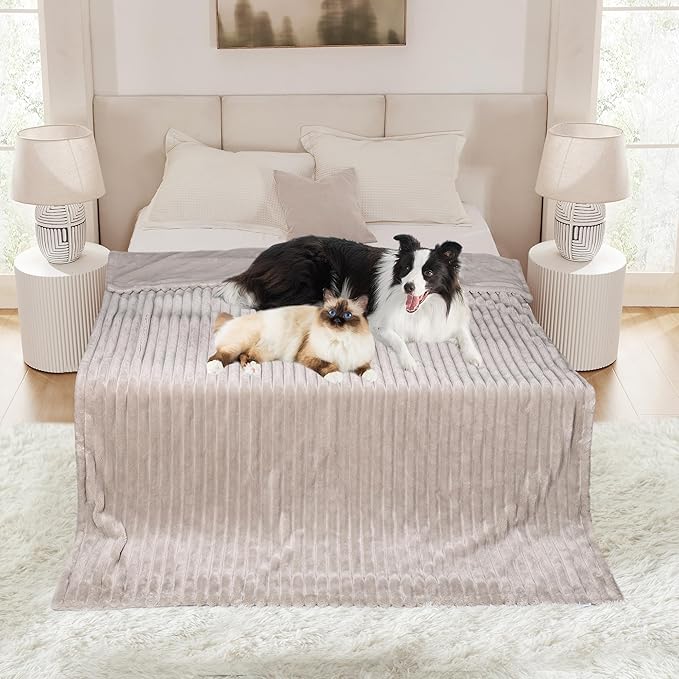 Waterproof Dog Blanket, Soft Fleece Blanket for Couch Protector, Reversible Pet Blankets Furniture Protector Cover for Small Medium Large Dogs Cats (Line, 60"x80")