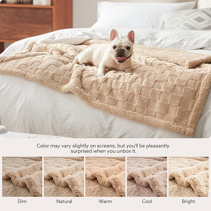 GASUR Waterproof Dog Blankets for Medium Small Dogs, Dog Blanket for Couch Bed, Fleece Pet Blanket for Furniture Sofa Protector, Soft Pet Throw Blankets for Crate Car Outdoor, Washable, 30"x40", Beige
