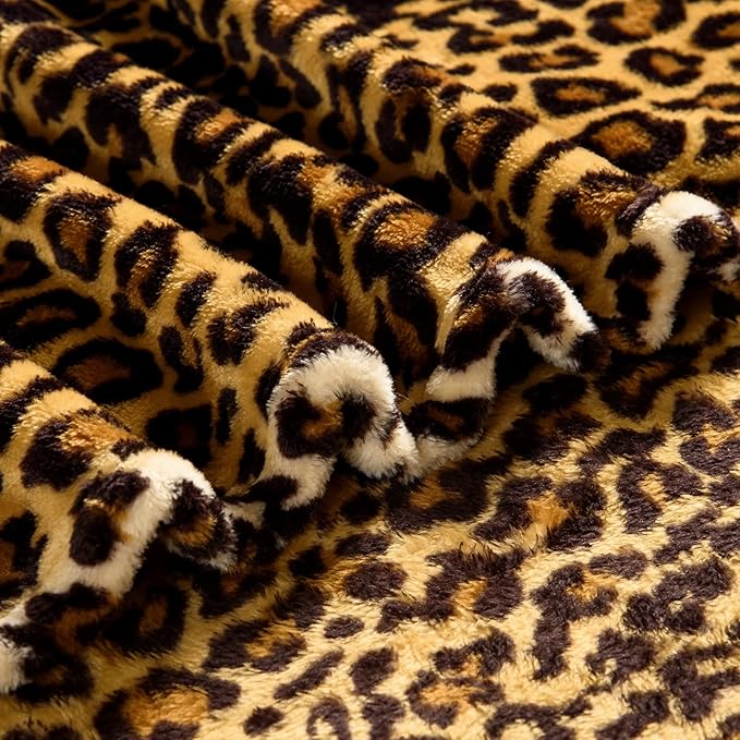 Bnuitland Leopard Print Flannel Twin Size Blanket with Storage Pouch for Bed Sofa Couch Travel, 300 GSM Double Sided Super Soft Fuzzy Fluffy Cheetah Print Blanket for Adults and Kids, 60x80 inch