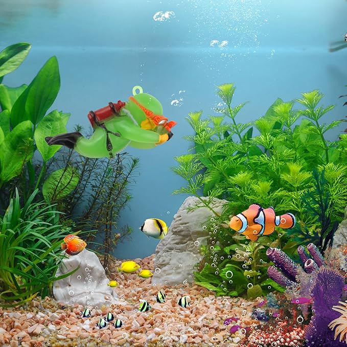 onesimcr Floating Fish Tank Decorations, Aquarium Decorations, Lovely Diver Fish Tank Decorations, Floating Device Fish Tank Accessories，Suitable for All Kinds of Fish Tanks(Light Green)…