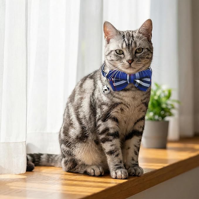 THAIN Cat Collar Breakaway with Bell and Bow Tie Safety Buckle Blue Plaid Pattern Adjustable 7-11 inches for Kitten Cats(Blue Plaid)