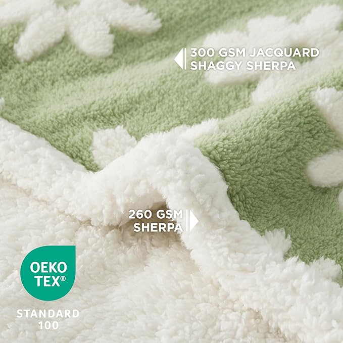 LE SURE Waterproof Dog Blanket for Large Dogs - Washable Double Sided Dog Blankets with Warm Jacquard Shag and Soft Sherpa Fleece, Pet Cat Blanket for Bed Protection, 3D Textured Cloud, Green
