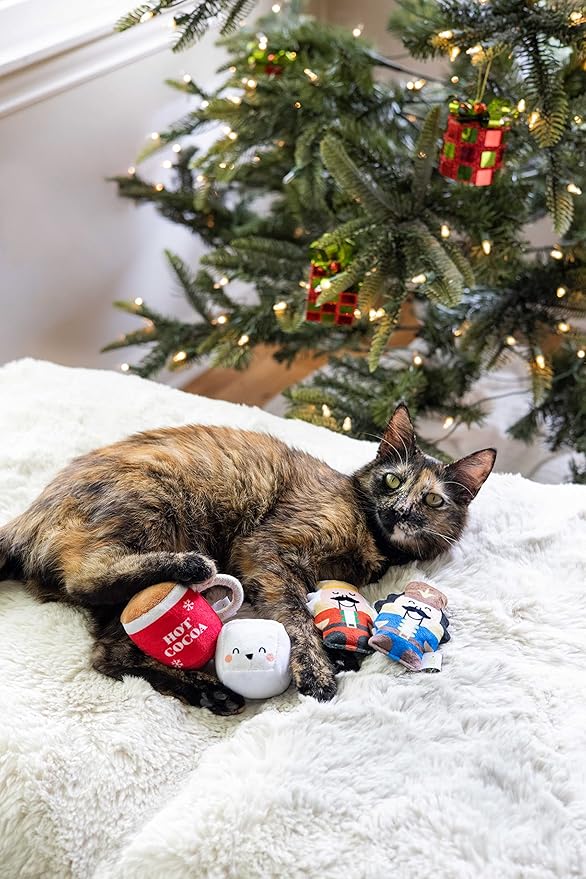 Pearhead Hot Cocoa Christmas Cat Toy Set, Holiday Pet Owner Gift, Holiday Must Have Accessories, Plush Rattle and Crinkle Holiday Cat Toys, Set of 2