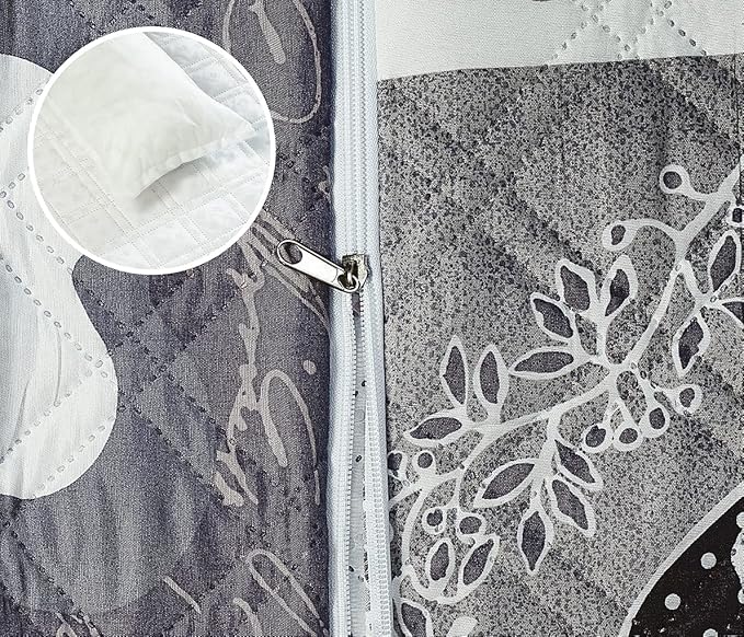 Brilliant Sunshine Quilted Calming Dog Bed Mat, Removable Washable Cover, Cushion Protector and Couch Covers for Dogs, Pets, Cats, Medium, Grey Heart Love Patchwork