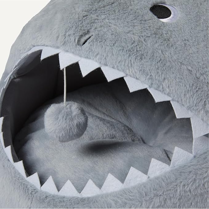 Amazon Basics Cat House Shark Shape Cat Cave Bed for Indoor Cats, Cat Tent with Washable Cushioned Pillow, Kitten Lively Bed, 17x16x14 in,Grey