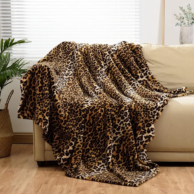 Bnuitland Leopard Print Flannel Twin Size Blanket with Storage Pouch for Bed Sofa Couch Travel, 300 GSM Double Sided Super Soft Fuzzy Fluffy Cheetah Print Blanket for Adults and Kids, 60x80 inch